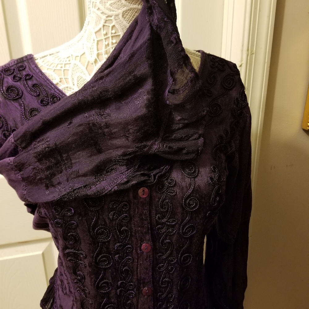 Blouse - Picture 3 of 4